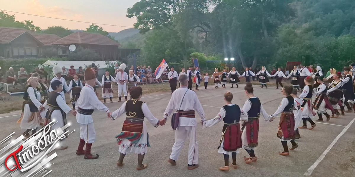 Одржана четврта по реду манифестација „Лесковац у срцу” Одржана четврта по реду манифестација „Лесковац у срцу”