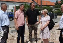 Министар Дарко Глишић посетио радове на изградњи нове амбуланте у Котлујевцу