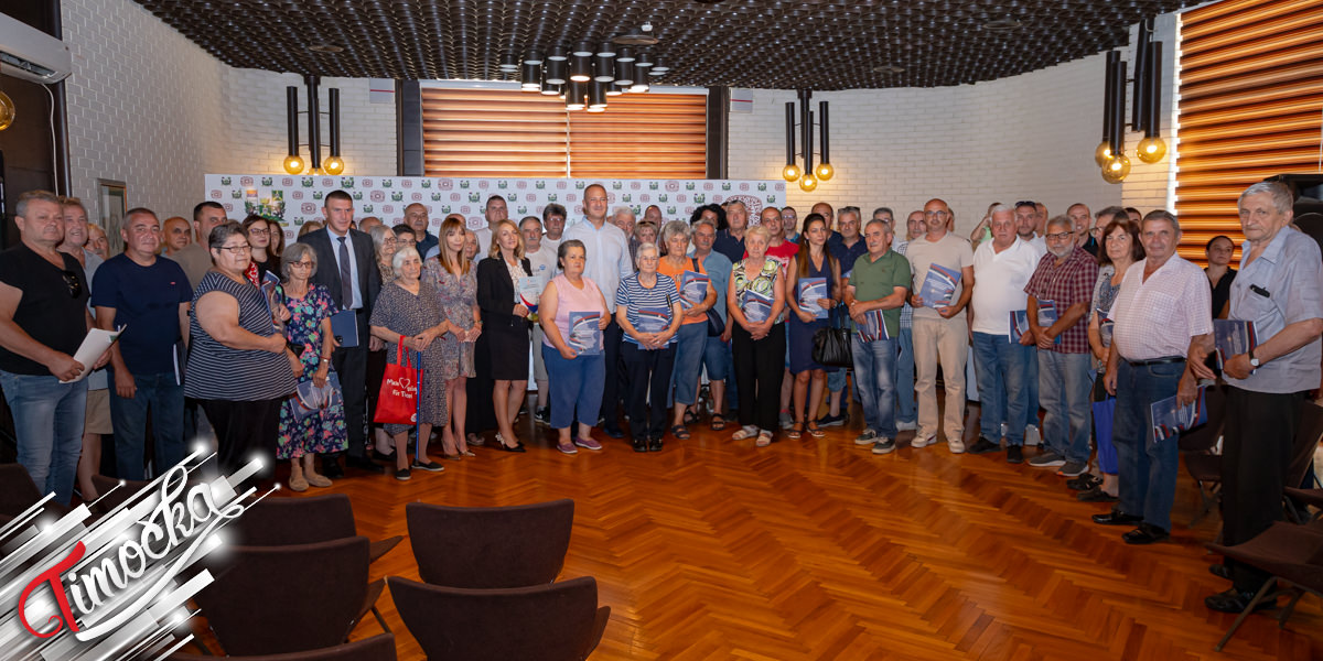 У Књажевцу додељени уговори за унапређење енергетске ефикасности уз подршку државе У Књажевцу додељени уговори за унапређење енергетске ефикасности уз подршку државе