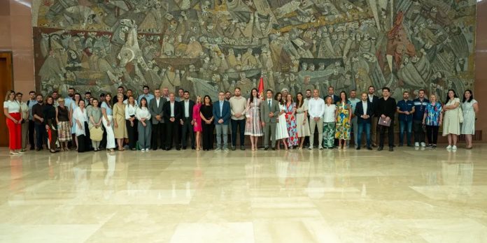 Градоначелник Зајечара Владимир Виденовић потписао Уговор о реализацији пројекта успостављања Омладинског центра