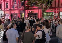 Протест испред Градске управе у Зајечару: Опозиција инсистира на расписивању нових локалних избора Протест испред Градске управе у Зајечару: Опозиција инсистира на расписивању нових локалних избора