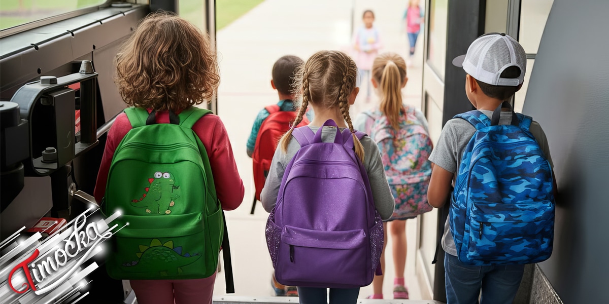 Deca-izlaze-iz-autobusa Деца излазе из аутобуса