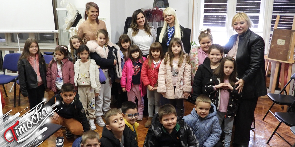 Књига Маје Милосављевић Марковић донела радост најмлађима у оквиру 34. „Дана Зорана Радмиловића” Књига Маје Милосављевић Марковић донела радост најмлађима у оквиру 34. „Дана Зорана Радмиловића”