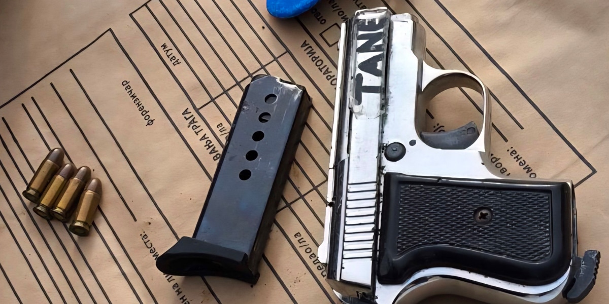 У Бору хапшење због дроге и оружја У Бору хапшење због дроге и оружја