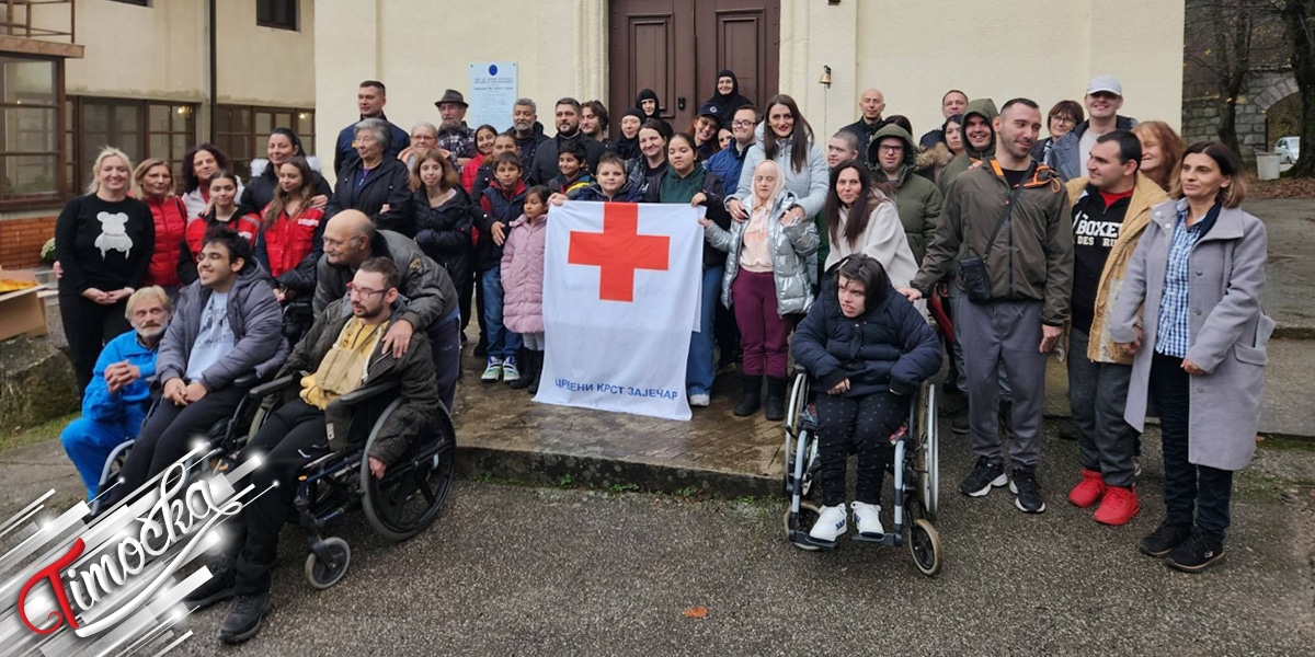 Креативна радионица у манастиру Суводол окупила децу, волонтере и уметнике у хуманитарној мисији