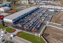 Отворен нови шопинг центар „БИГ Бор” уз богат програм и бројне садржаје (ФОТО) Отворен нови шопинг центар „БИГ Бор” уз богат програм и бројне садржаје