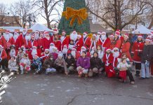 Акција „Мото Деда Мраз” традиционално донела празничну радост најмлађима у Зајечару (ФОТО) Акција „Мото Деда Мраз” традиционално донела празничну радост најмлађима у Зајечару