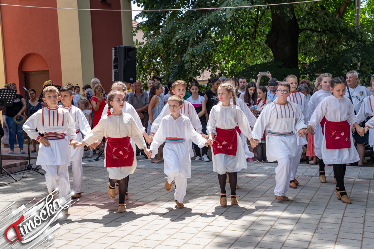 Фолклор: Чувар традиције у Зајечару – ЦНКН „Корени” Зајечар
