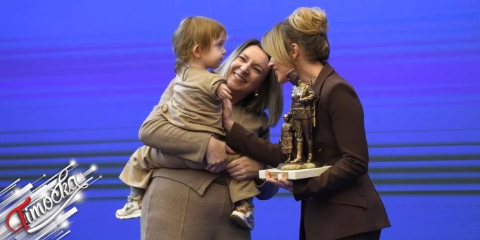 Пример истрајности и снаге: Ирина Тројановски из Бора награђена признањем „Милунка Савић” Пример истрајности и снаге: Ирина Тројановски из Бора награђена признањем „Милунка Савић”