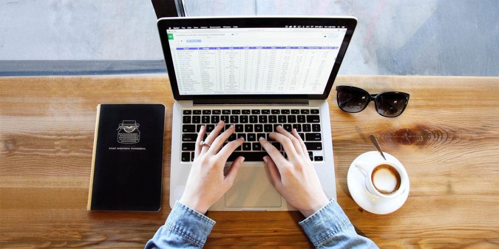 Како се мали бизниси у Србији прилагођавају дигиталној трансформацији у 2026. години