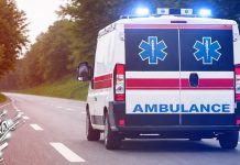 Мештанин Грљана страдао у паду надстрешнице Амбулантно возило, возило хитне помоћи