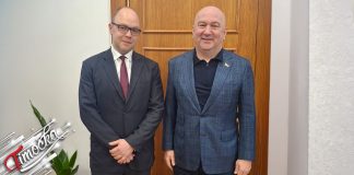 Вучковић у званичној посети Влади Србије: Бор у фокусу разговора са министром Ненадом Поповићем Вучковић у званичној посети Влади Србије: Бор у фокусу разговора са министром Ненадом Поповићем