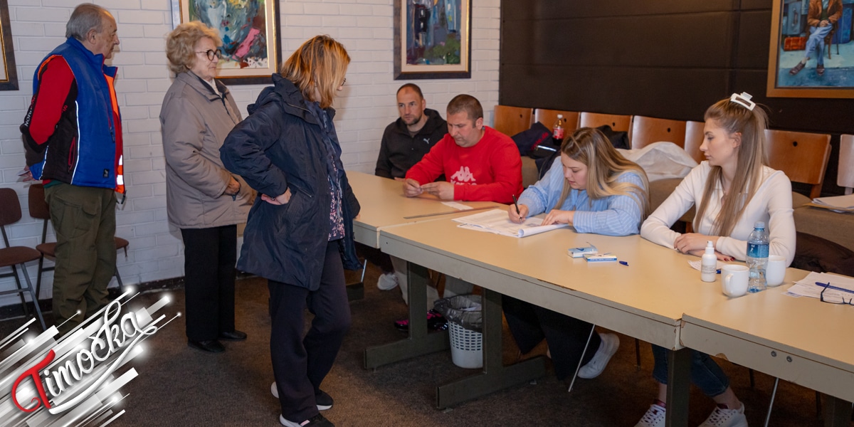 Избори &ndash; Гласање