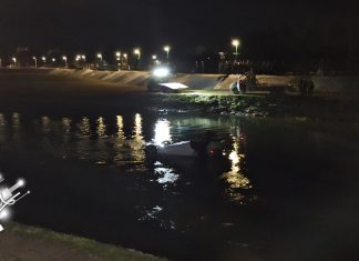 Аутомобил слетео у Црни Тимок у Зајечару, причињена већа материјална штета Аутомобил слетео у Црни Тимок у Зајечару, причињена већа материјална штета