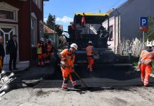 Чланови Привременог органа града Зајечара обишли радове на асфалтирању Битољске улице Чланови Привременог органа града Зајечара обишли радове на асфалтирању Битољске улице