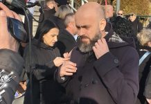 Инцидент у Бору: Игор Велић пријавио вербални напад у близини просторија Српске напредне странке Инцидент у Бору: Игор Велић пријавио вербални напад у близини просторија Српске напредне странке