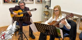 Концерт гитарског дуа Ружице и Милана Митића одржан у Позоришном музеју Концерт гитарског дуа Ружице и Милана Митића одржан у Позоришном музеју