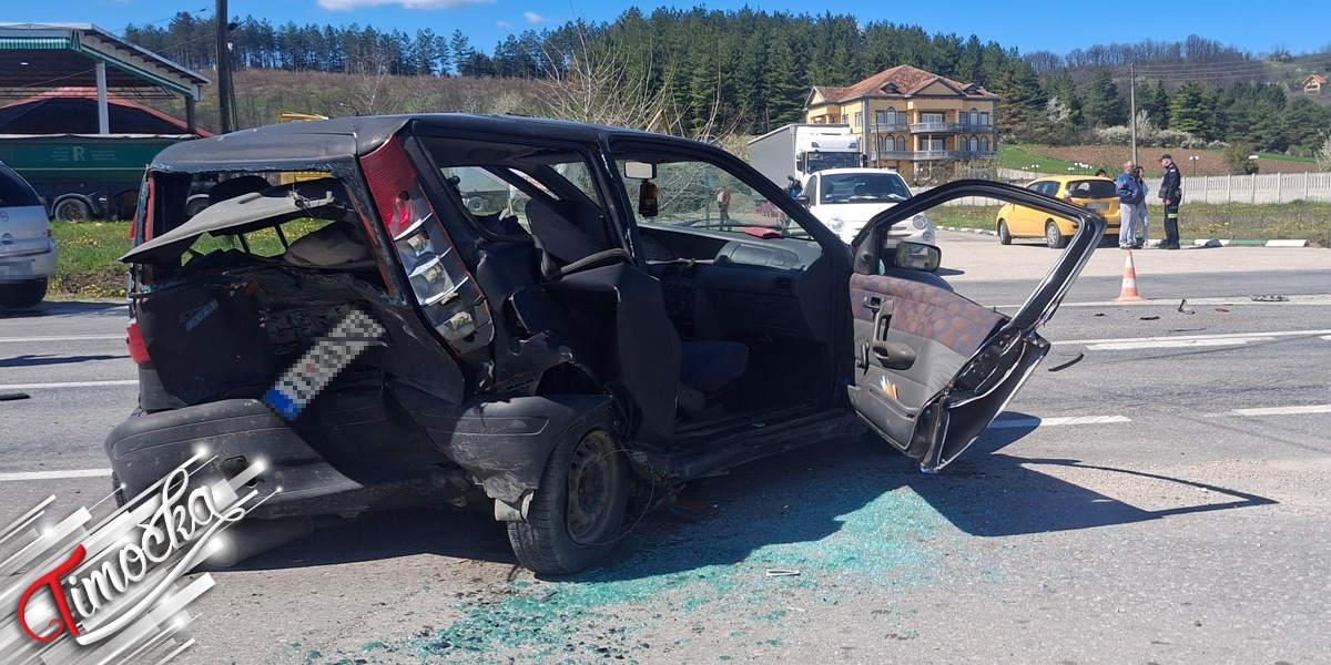 Саобраћајна незгода код Грљана: Две особе повређене у судару два аутомобила