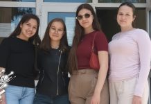 Ученице зајечарске Гимназије заблистале на регионалном такмичењу из историје Ученице зајечарске Гимназије заблистале на регионалном такмичењу из историје