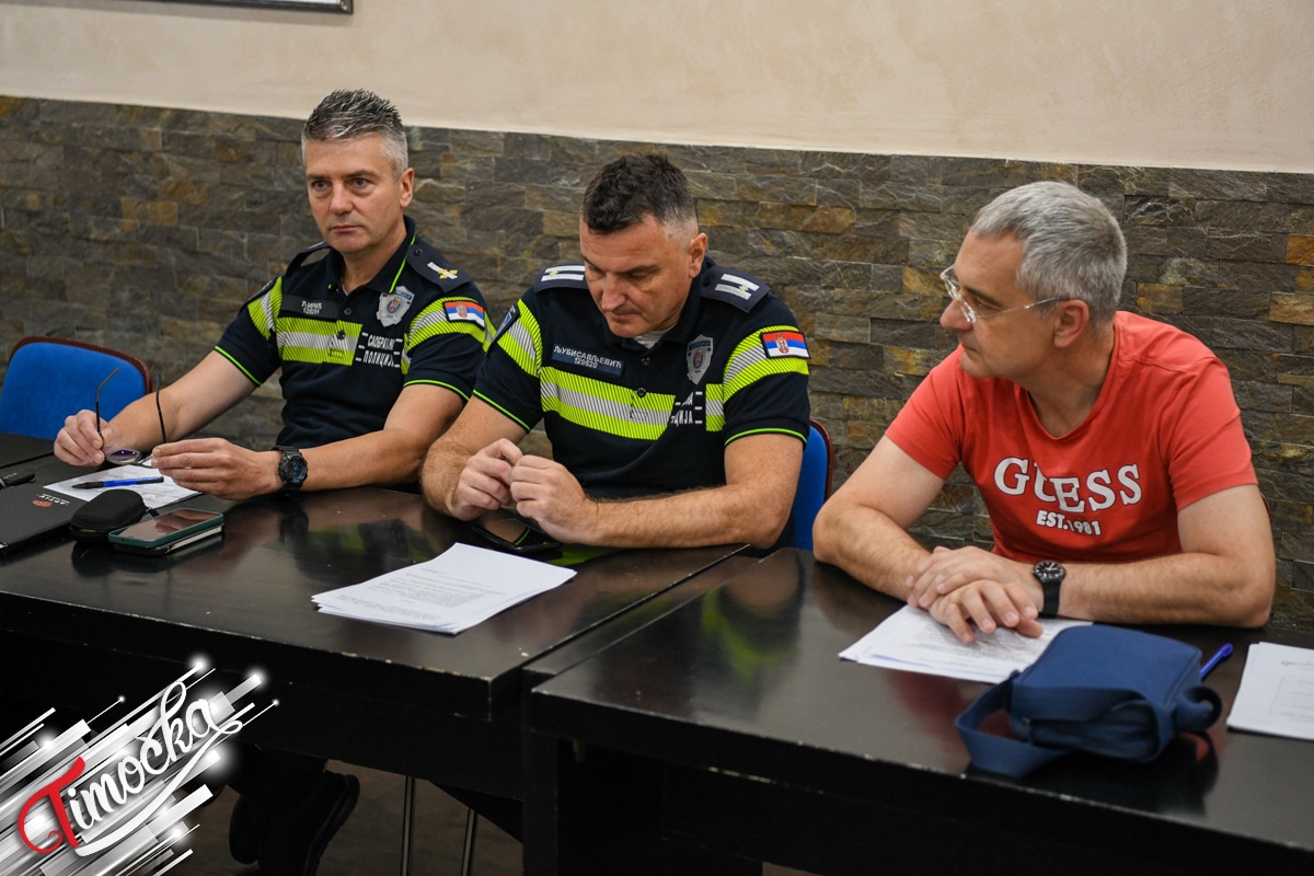 Зајечар расписао јавни позив за доделу бесплатних дечијих ауто-седишта