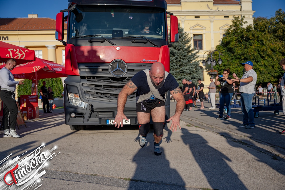 Давид Томић одбранио титулу најјачег човека Србије на „Strong-Man” такмичењу у Зајечару