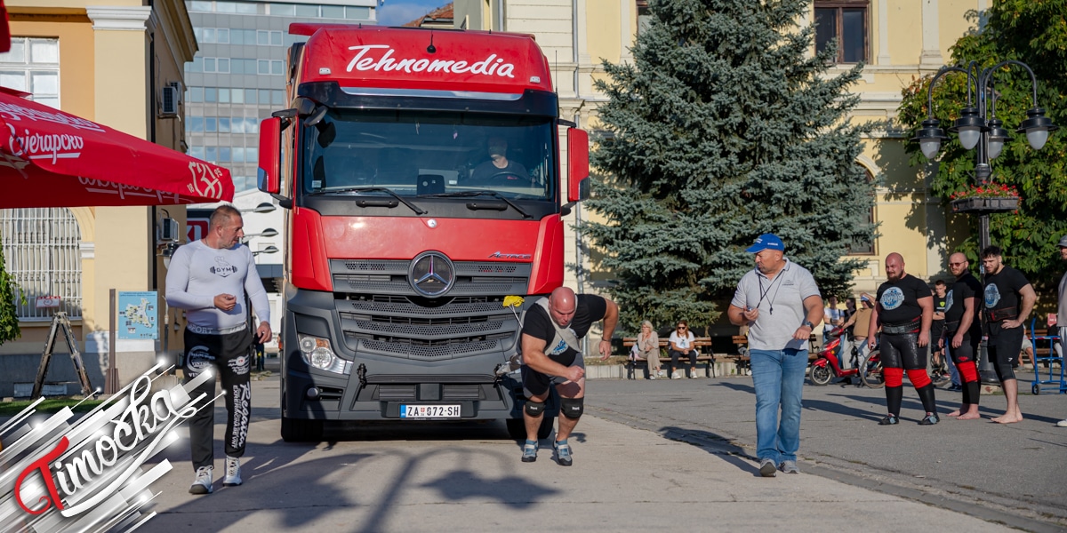Давид Томић одбранио титулу најјачег човека Србије на „Strong-Man” такмичењу у Зајечару Давид Томић одбранио титулу најјачег човека Србије на „Strong-Man” такмичењу у Зајечару